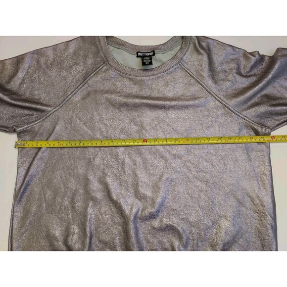 NWOT + Ladies HOTTOPIC Shiny Gunmetal Silver LS Crew Neck Sweatshirt Size 2X - Picture 5 of 8
